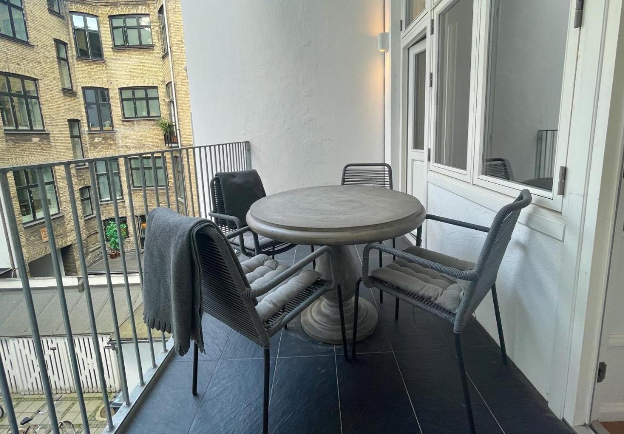 Beautiful 3 Bedroom Flat Next To The Marble Church Kopenhagen Exterior foto